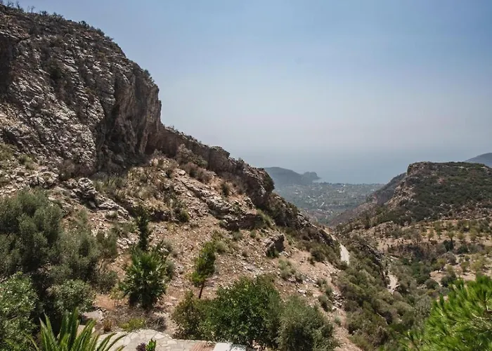 Отель Gaia Temple Of Silence
